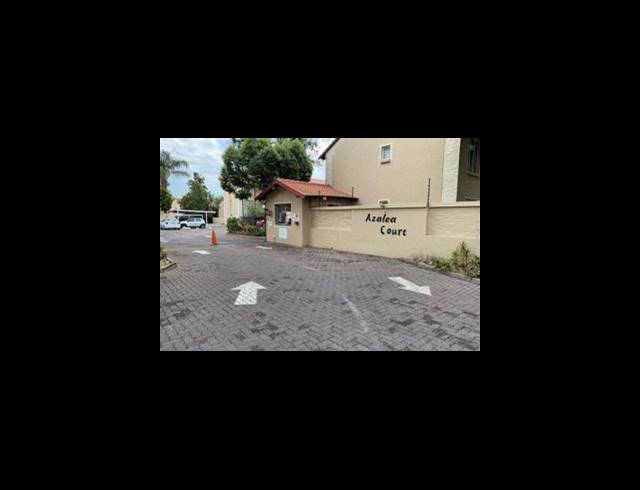 2 BEDROOM PROPERTY TO RENT IN DIE HOEWES